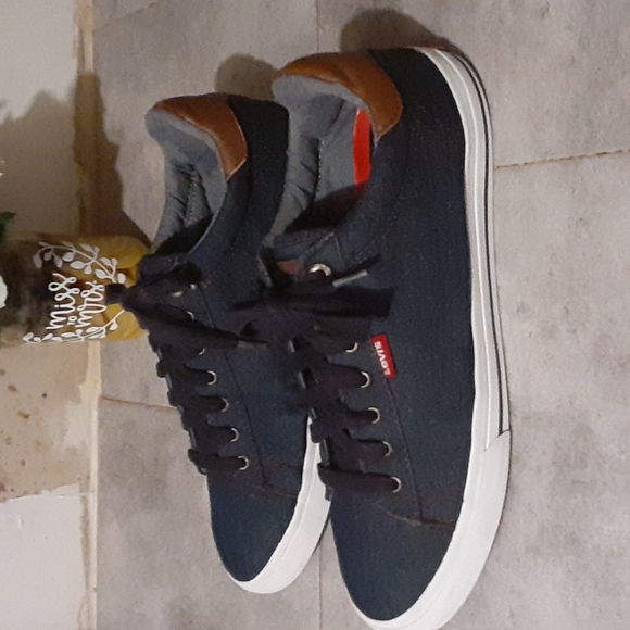 Other - Levi's  sohes size  10.5